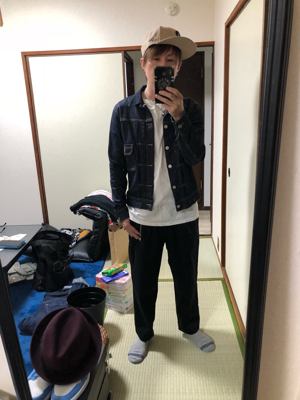 「秋服準備はじめました、シンプルコーデ、秋のコーデ、お洒落さんとつながりたい、オトナカジュアル、ラフ、休日スタイル、Tシャツ、キャップ、サイコパス」｜「WEGOのアイテム（デニムジャケット、ブルー系）」を使った、アリマ サトシさん（メンズ・168cm）の秋コーディネートの1枚目の写真