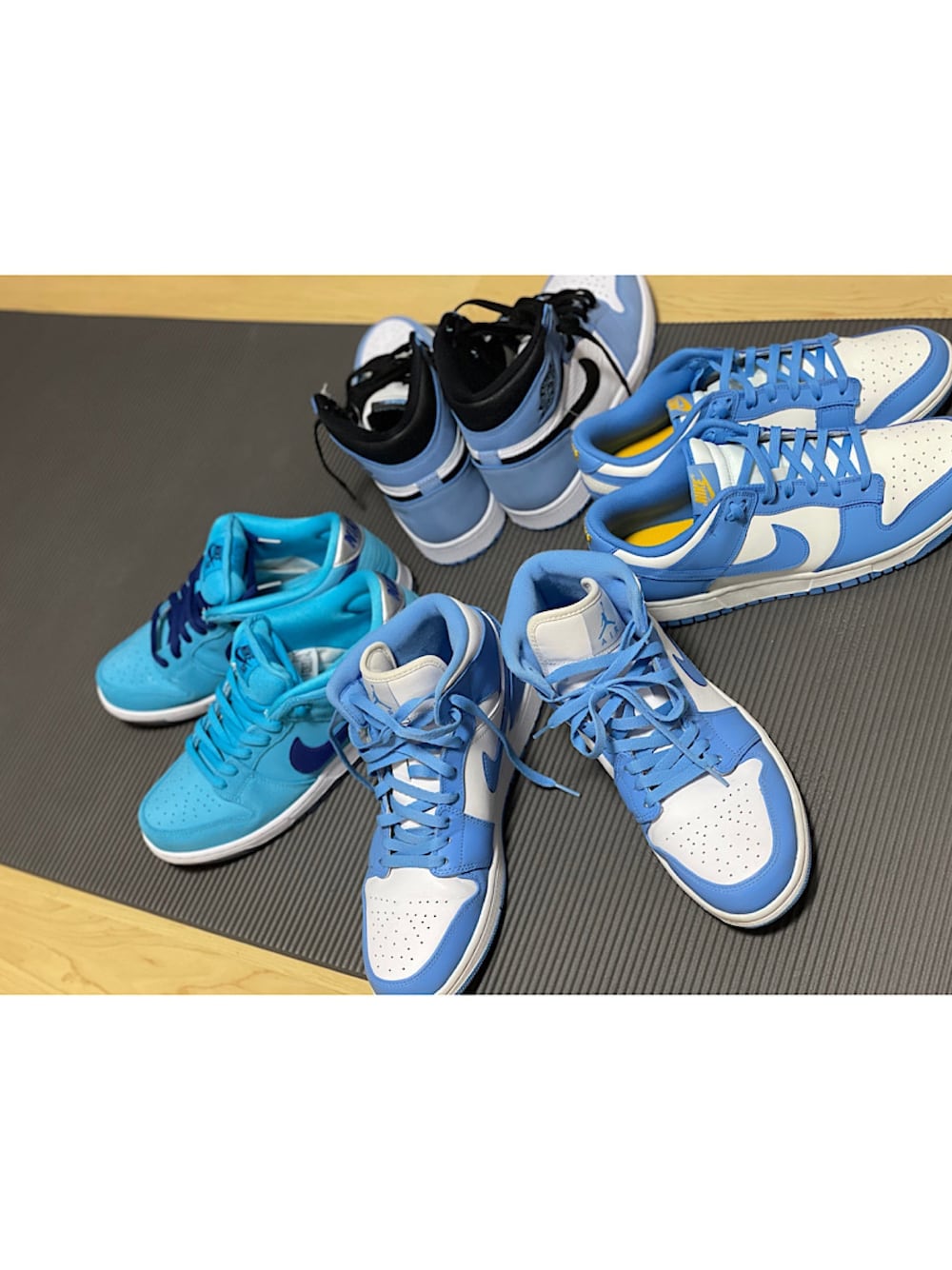 「スニーカー、ダンク、エアジョーダン、シンプルコーデ、ナイキ、NIKE、NikeSB、ゆうな、オーバーサイズ、2021春新作」｜「NIKEのアイテム（スニーカー、ブルー系）」を使った、アリマ サトシさん（メンズ・168cm）の春コーディネートの1枚目の写真