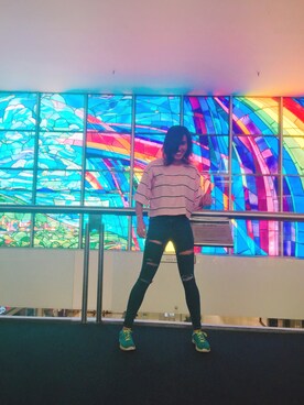 「Factorie（ファクトリエ）のアイテム」を使った、Kaitlyn Winnさん（レディース・163cm）の春コーディネート