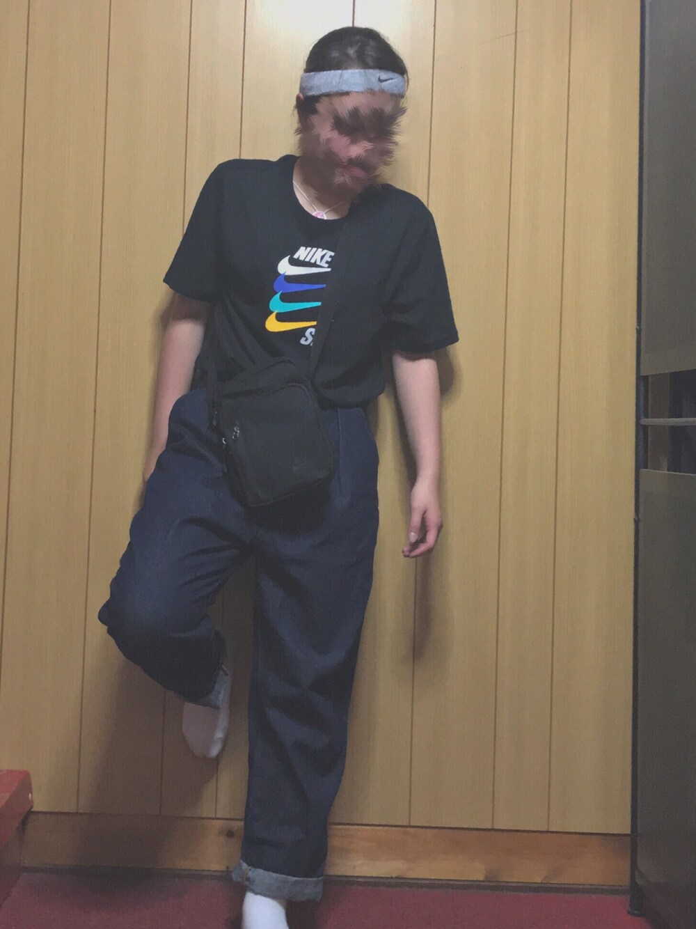 「ストリート」｜「NIKEのアイテム（ヘアバンド、グレー系）」を使った、mifyi🥀さん（レディース・157cm）の夏コーディネートの1枚目の写真