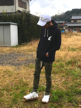 「surt（サート）のアイテム（帽子）」を使った、かっちゃんさん（メンズ・174cm）の春コーディネート