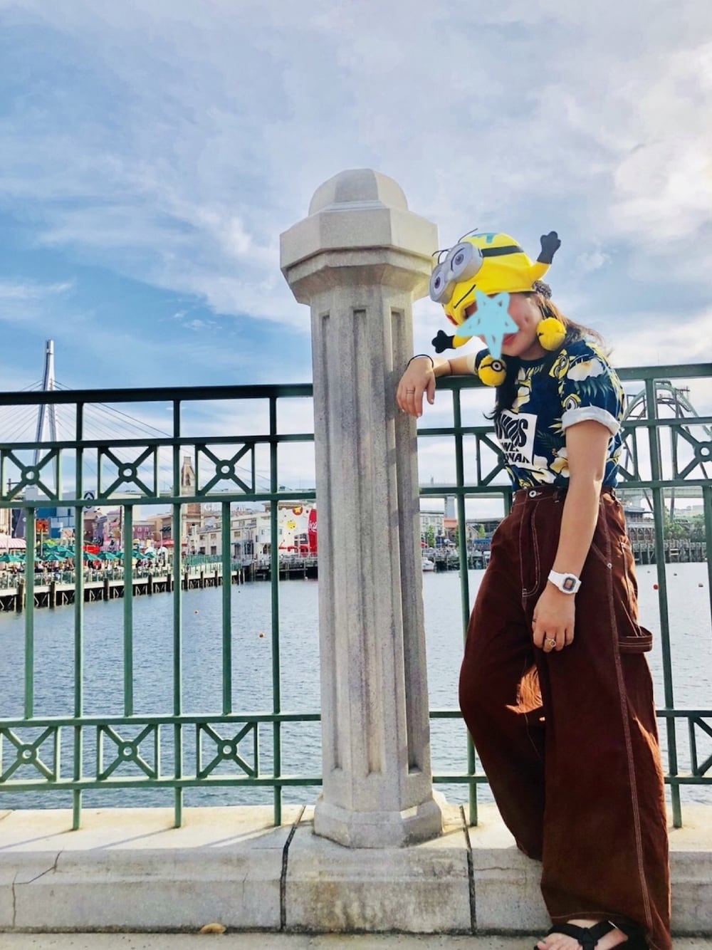 「MINIONSのアイテム（Tシャツ/カットソー、ブルー系）」を使った、keiさん（レディース・150cm）の夏コーディネートの1枚目の写真