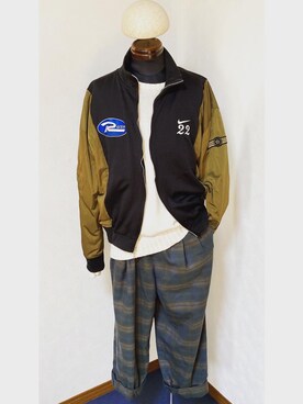 「部屋撮り」｜「アイテム（ジャージ）」を使った、kさん（メンズ・175cm）の春コーディネート