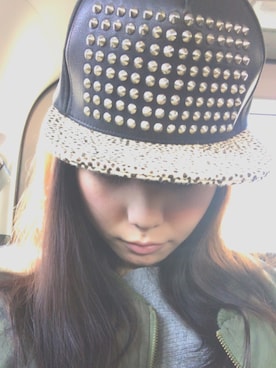 「Stampd' LA（スタンプドエルエー）のアイテム（キャップ）」を使った、ちーちゃんさん（レディース・158cm）の冬コーディネート