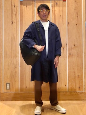 「ショップコート」｜「アイテム（スリッポン）」を使った、よしおさんさん（メンズ・162cm）の秋コーディネート