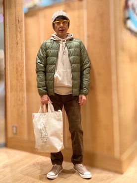 「ロゴ・コーエンベア」｜「アイテム（ジャケット/アウター）」を使った、よしおさんさん（メンズ・162cm）の秋コーディネート