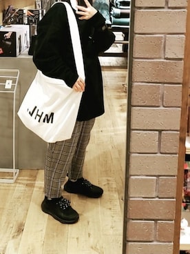 「NUMERALS（ヌメラルズ）のアイテム（スウェット）」を使った、yrchnnさん（メンズ・158cm）の秋コーディネート