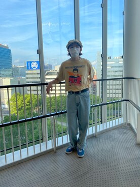 「古着のアイテム（Tシャツ/カットソー、イエロー系）」を使った、彼氏の私服をバレるまで勝手に載せますさん（メンズ・176cm）の冬コーディネート