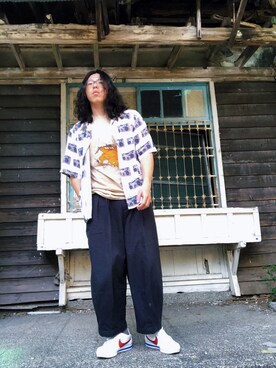 「Slightly Numb（スライトリーナム）のアイテム」を使った、吳俊儒さん（メンズ・180cm）の春コーディネート