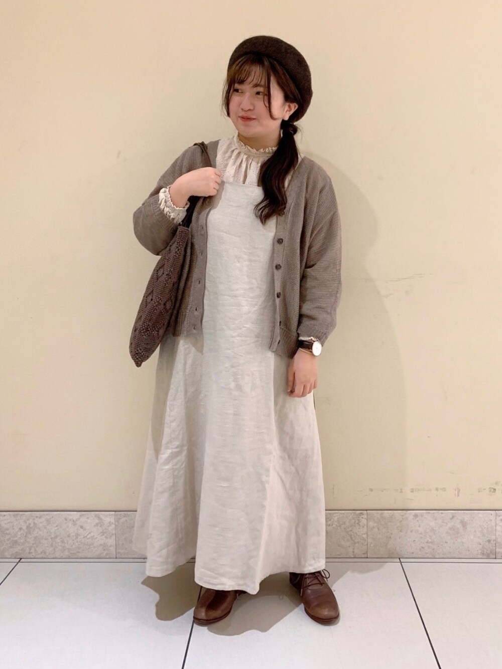 「秋のマイ旬スタイル、ナチュラルガーリー、ナチュラル、レース、低身長、サマンサモスモス(Samansa Mos2)、SM2、ベレー帽、カーディガン、ワンピース」｜「Samansa Mos2のオーバーレースタックブラウス（シャツ/ブラウス、ホワイト系）」を使った、ｍｉｉさん（レディース・152cm）の秋コーディネートの1枚目の写真