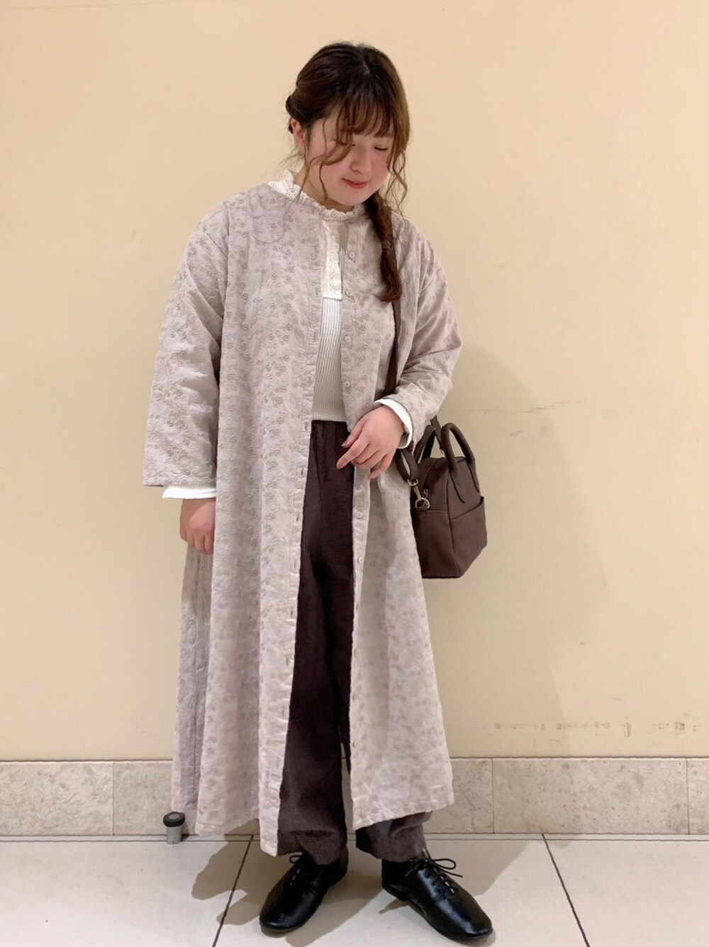 「SM2、サマンサ モスモス(Samansa Mos2)、ワンピース、レース、シンプル、春コーデ、ナチュラル、オトナガーリー、オトナカジュアル、低身長」｜「Samansa Mos2のオックスフォードシューズ（ドレスシューズ、ブラック系）」を使った、ｍｉｉさん（レディース・152cm）の冬コーディネートの1枚目の写真