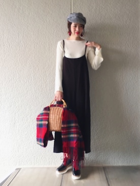「FRAMeWORK（フレームワーク）のアイテム（オールインワン・サロペット）」を使った、MISATO さん（レディース・161cm）の秋コーディネート