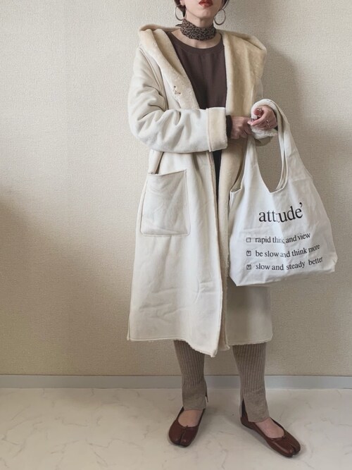 MISATO 使用「Aunt Marie's（AUNT MARIE'S フェイクムートンロングコート）」的時尚穿搭
