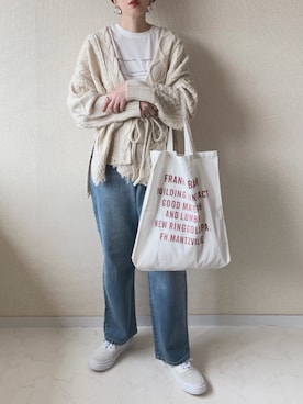 「SLACK FOOTWEAR（スラックフットウェア）のアイテム（スニーカー）」を使った、MISATO さん（レディース・161cm）の春コーディネート