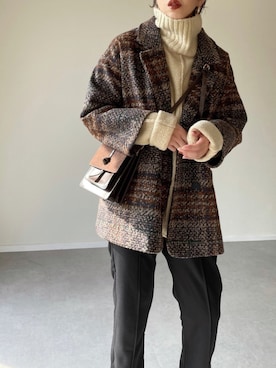 「select MOCA（セレクトモカ）のリンキングオーバーサイズタートルニット（ニット/セーター）」を使った、MISATO さん（レディース・161cm）の秋コーディネート