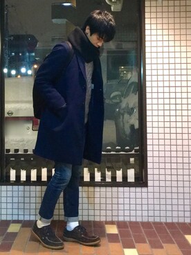 「黒リュック」｜「アイテム（チェスターコート）」を使った、やっつんさん（メンズ・176cm）の冬コーディネート