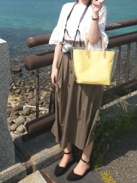 「カメラ女子」｜「アイテム（腕時計）」を使った、mkさん（レディース・163cm）の春コーディネート