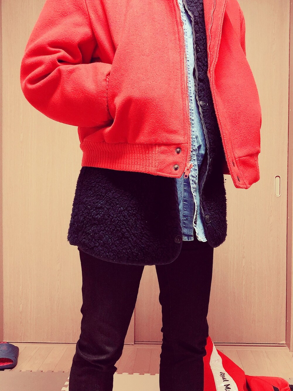 「古着のアイテム（ミリタリージャケット、その他）」を使った、10NAさん（メンズ・177cm）の冬コーディネートの1枚目の写真