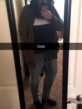 「ARIZONA（アリゾナ）のアイテム」を使った、Ana Santiagoさん（レディース・175cm）の冬コーディネート