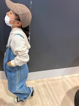 「coca（coca）（コカ）のアイテム（オールインワン・サロペット）」を使った、miiiさん（キッズ・110cm）の秋コーディネート