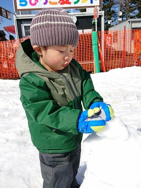 「Columbia（コロンビア）のアイテム（トップス、グリーン系）」を使った、ゆいてぃ★さん（キッズ・80cm）の春コーディネート