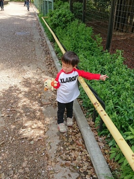 「しまむら（シマムラ）のアイテム（パンツ、ブラック系）」を使った、ゆいてぃ★さん（キッズ・80cm）の春コーディネート