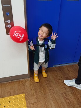 「adidas Originals（アディダスオリジナルス）のアイテム（その他アウター、グリーン系）」を使った、ゆいてぃ★さん（キッズ・80cm）の夏コーディネート