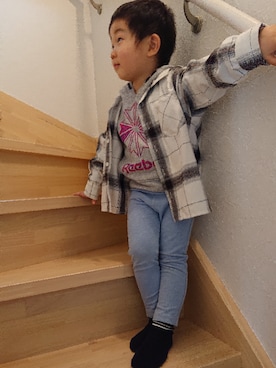 「UNIQLO（ユニクロ）のアイテム（レギンス/スパッツ、ブルー系）」を使った、ゆいてぃ★さん（キッズ・80cm）の春コーディネート