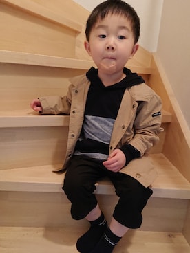 「petit main（プティマイン）のアイテム（ジャケット/アウター、ベージュ系）」を使った、ゆいてぃ★さん（キッズ・80cm）の春コーディネート