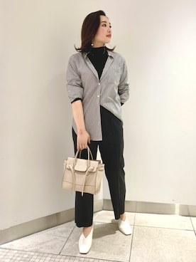 「LOWELL things（ロウェル　シングス）のLegacy/レザー2WAYオープントートバッグ mini（トートバッグ）」を使った、YUKA  MAKINOさん（レディース・158cm）の春コーディネート