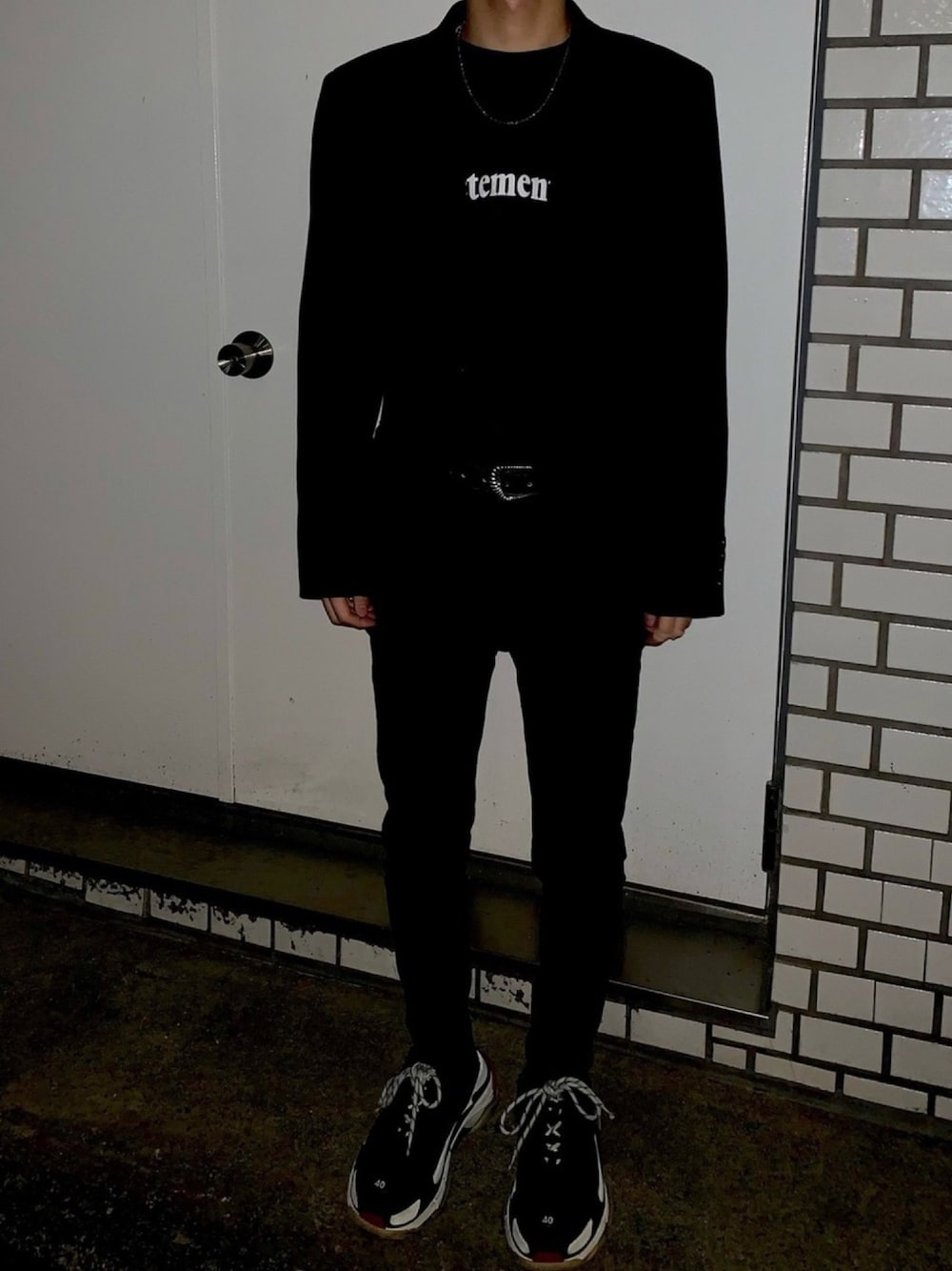 「balenciaga triple s、vetements、VETEMENTS×SWEAR、vetementsxswear、ZARA、HARE、GU、ベルト、#韓国ファッション」｜「GUのアイテム（テーラードジャケット、ブラック系）」を使った、ふうさん（メンズ・164cm）の秋コーディネートの1枚目の写真