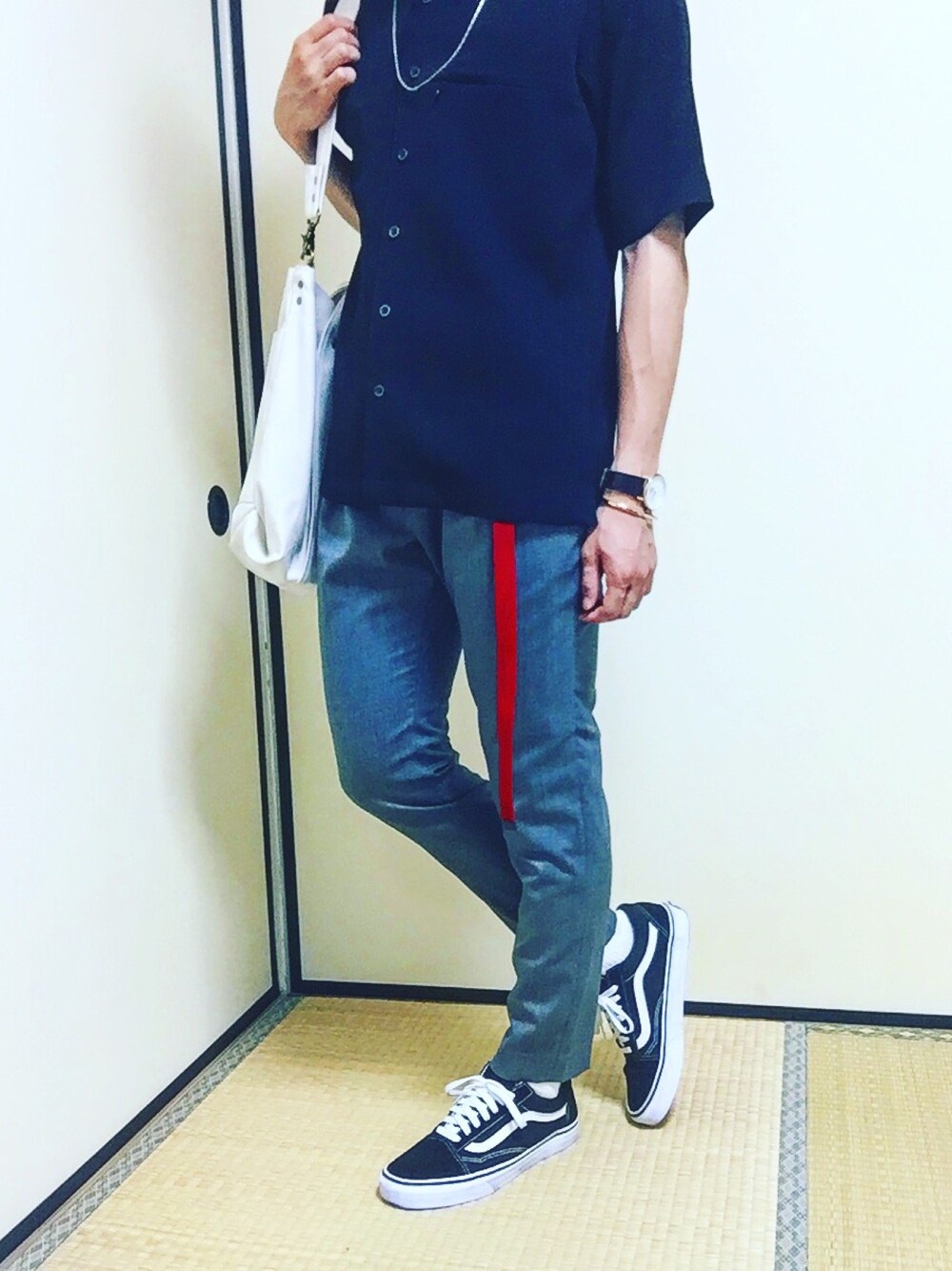「HAREのチェーンコンビネックレス(HARE)（ネックレス、シルバー系）」を使った、tkさん（メンズ・173cm）の春コーディネートの1枚目の写真