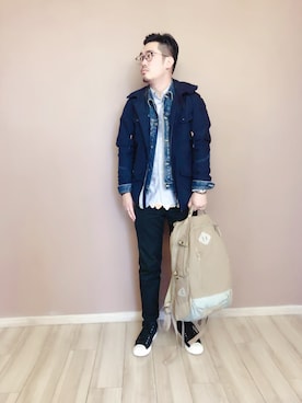 「VISVIM（ビズビム）のアイテム（マウンテンパーカー、ブルー系）」を使った、HHHさん（メンズ・175cm）の冬コーディネート