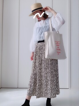 「韓国ファッション #K（カンコクファッションシャープケイ）のアイテム（スカート、ホワイト系）」を使った、KO t...さん（レディース）の春コーディネート