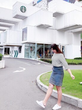 「FILA（フィラ）のアイテム（スリッポン）」を使った、BoBoさん（レディース・174cm）の春コーディネート
