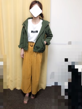 「マスタード」｜「アイテム（マウンテンパーカー）」を使った、eruさん（レディース・163cm）の秋コーディネート