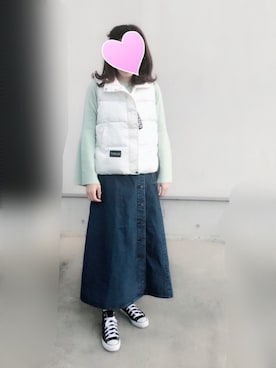「アイテム（ダウンベスト、ホワイト系）」を使った、eruさん（レディース・163cm）の冬コーディネート