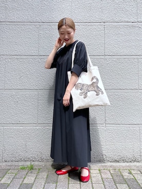 「赤い靴」｜「アイテム（アクセサリー）」を使った、earのとみつかさん（レディース・158cm）の春コーディネート