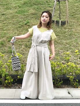 「ハーフアップ」｜「アイテム（オールインワン・サロペット）」を使った、SHIORIさん（レディース・150cm）の春コーディネート