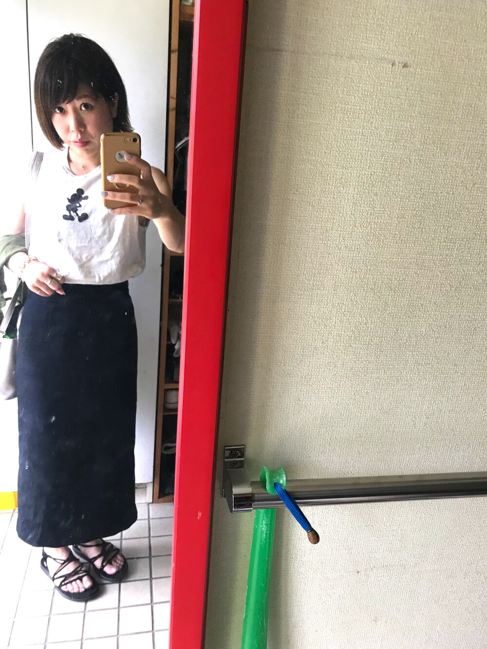 「お買い物、タンクトップ、金子さんコラボ、オトナカジュアル」｜「FRAMeWORKの金子綾/FRAMeWORK/MICKEY T(M)◆（Tシャツ/カットソー、グレー系）」を使った、aki   ohnishiさん（レディース・156cm）の夏コーディネートの1枚目の写真