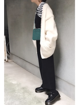 「GRL（グレイル）のアイテム（ピアス（両耳用））」を使った、a.megumiさん（レディース・160cm）の冬コーディネート