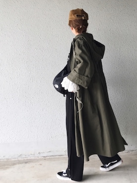 「袖フリル」｜「アイテム（サロペット/オーバーオール）」を使った、a.megumiさん（レディース・160cm）の冬コーディネート