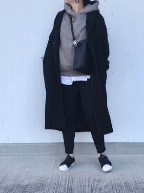 a.megumi使用「UNITED TOKYO（起毛裏毛フーディー）」的時尚穿搭