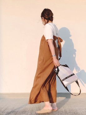 「NINE（ナイン）のアイテム（バッグ）」を使った、a.megumiさん（レディース・160cm）の春コーディネート