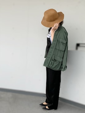 「サテンパンツ」｜「アイテム（オールインワン・サロペット）」を使った、a.megumiさん（レディース・160cm）の春コーディネート