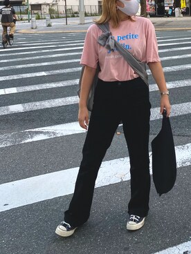 「UNIQLO（ユニクロ）のハイライズボーイフレンドジーンズ（デニムパンツ、ブラック系）」を使った、sh02112さん（レディース・158cm）の秋コーディネート