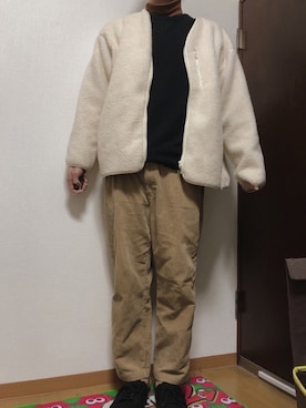 「ベージュパンツ」｜「アイテム（その他アウター）」を使った、mhrさん（メンズ・178cm）の冬コーディネート