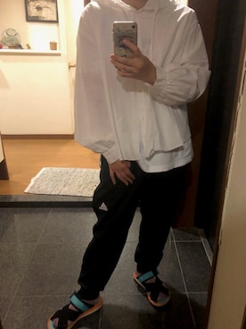 「韓国ののアイテム（シャツ/ブラウス、ホワイト系）」を使った、kyahoさん（レディース・150cm）の秋コーディネート