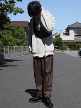 「ADRER（アドラー）の【ADRER】サイドジップレイヤードタンク（タンクトップ）」を使った、みやーきさん（メンズ・171cm）の春コーディネート