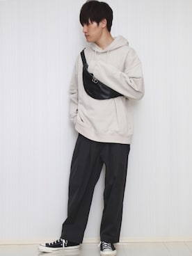 「ADRER（アドラー）の【ADRER】サイドジップレイヤードタンク（タンクトップ）」を使った、みやーきさん（メンズ・171cm）の春コーディネート